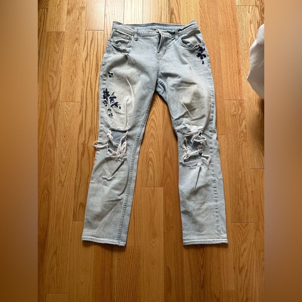 Mid ride ripped jeans
